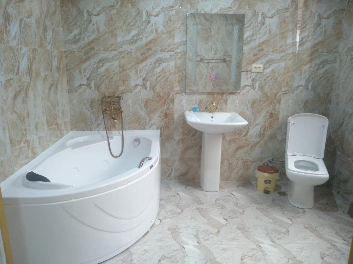 Hotel Royal Κουτάισι Εξωτερικό φωτογραφία