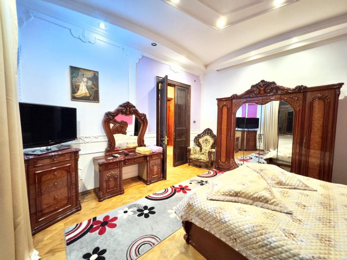 Hotel Royal Κουτάισι Εξωτερικό φωτογραφία