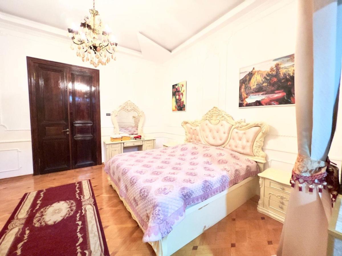 Hotel Royal Κουτάισι Εξωτερικό φωτογραφία