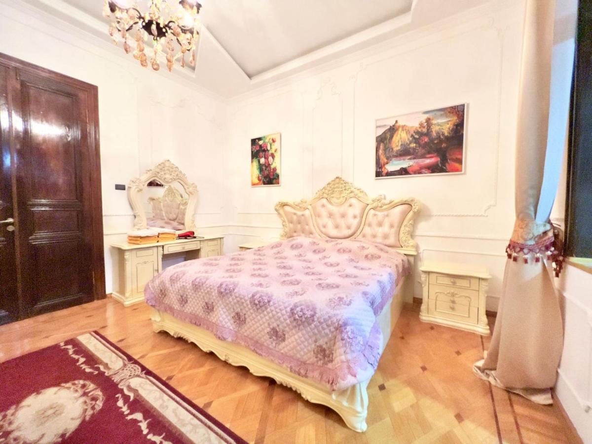 Hotel Royal Κουτάισι Εξωτερικό φωτογραφία