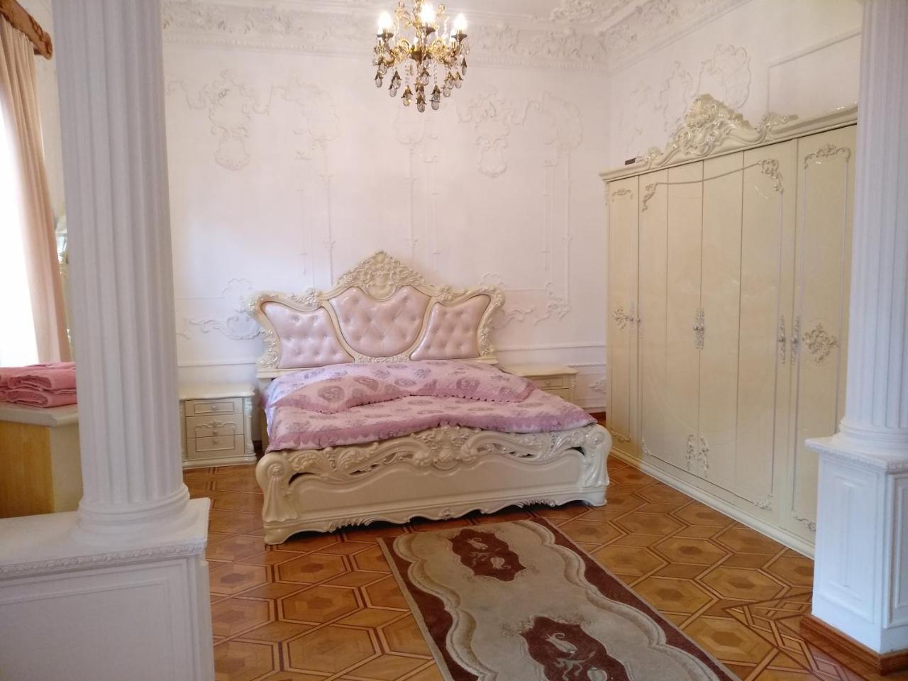 Hotel Royal Κουτάισι Εξωτερικό φωτογραφία