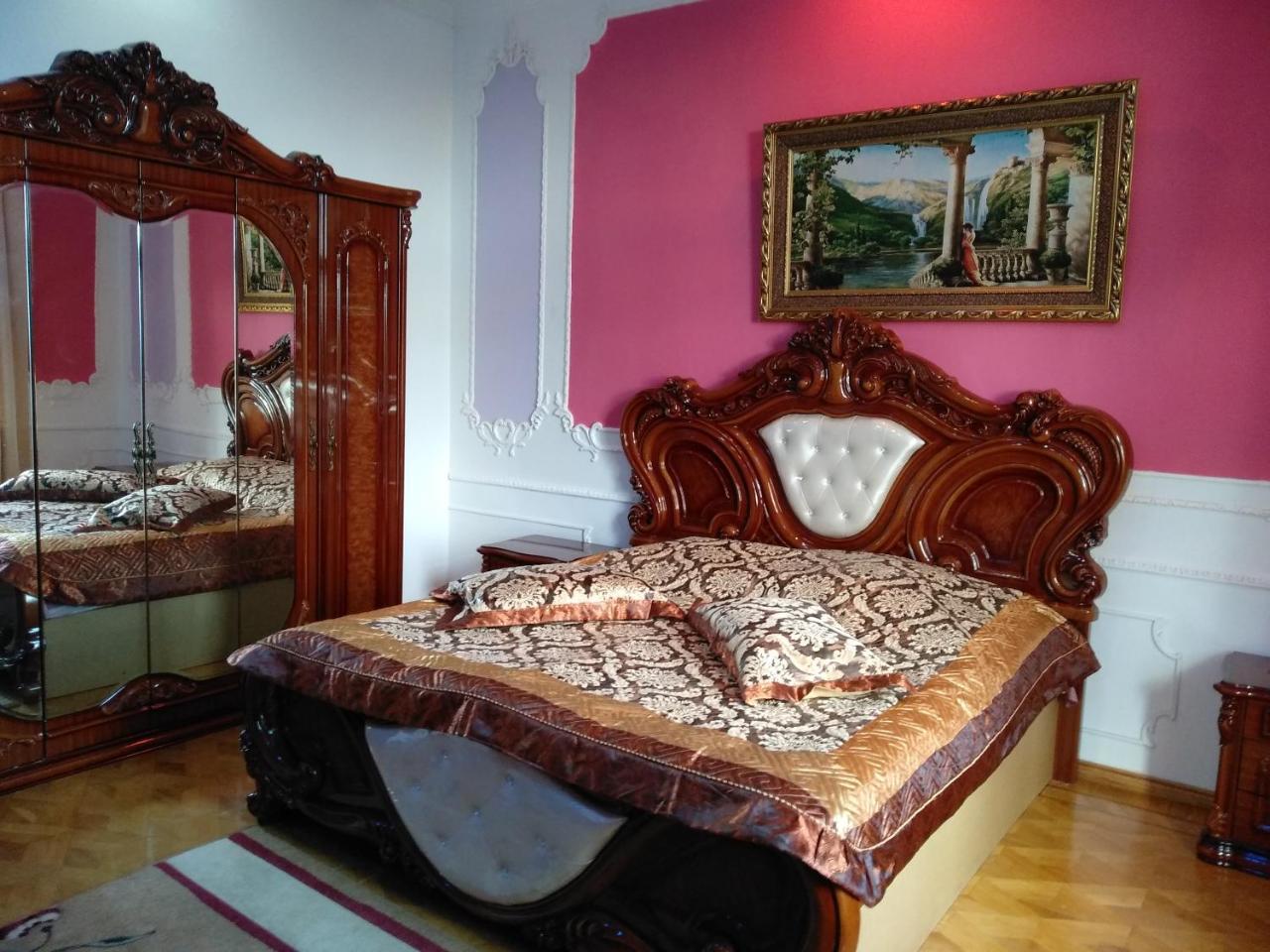 Hotel Royal Κουτάισι Εξωτερικό φωτογραφία