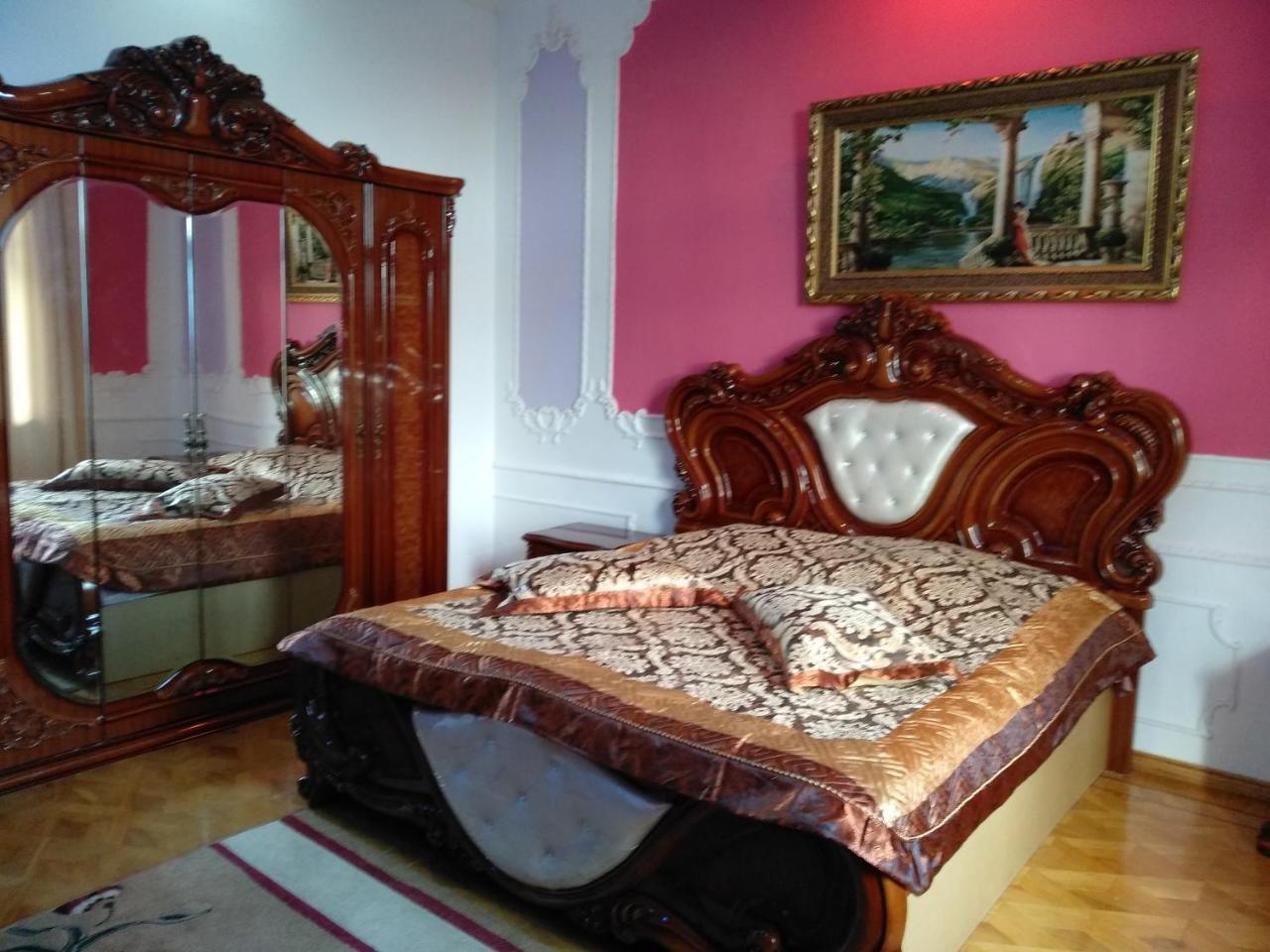 Hotel Royal Κουτάισι Εξωτερικό φωτογραφία